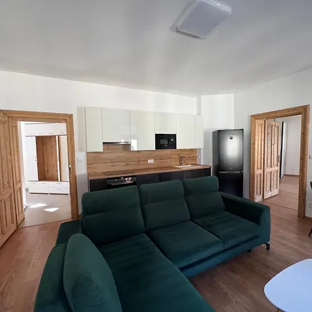 Lovely In Centre Of アパート